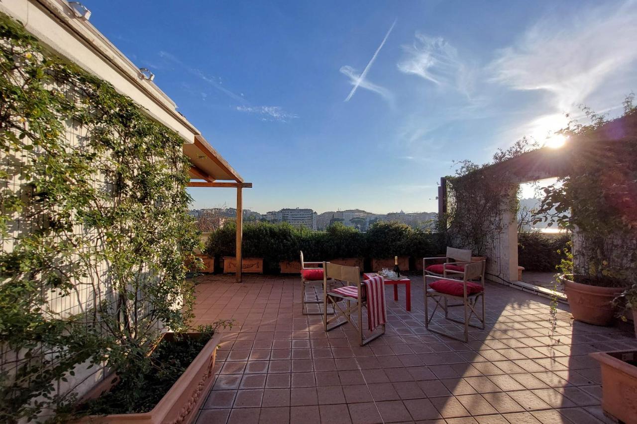 Apartamento Beautiful Loft In Ponte Milvio With Terrace Roma Exterior foto