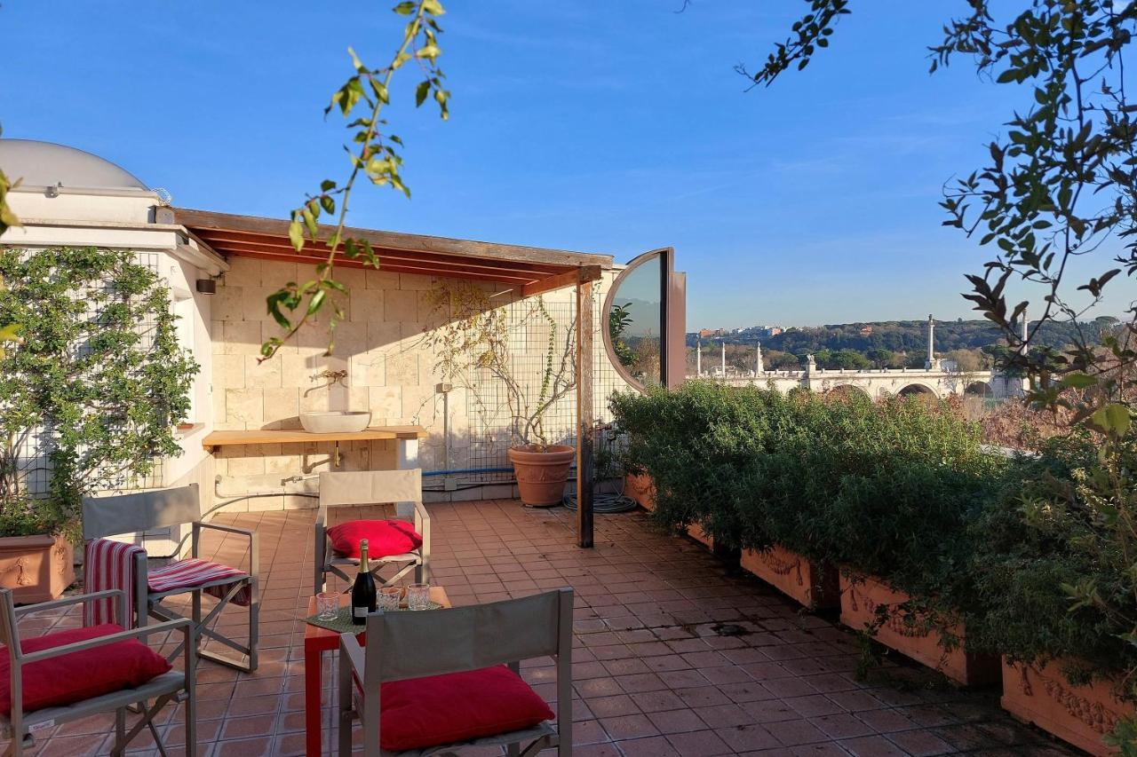 Apartamento Beautiful Loft In Ponte Milvio With Terrace Roma Exterior foto