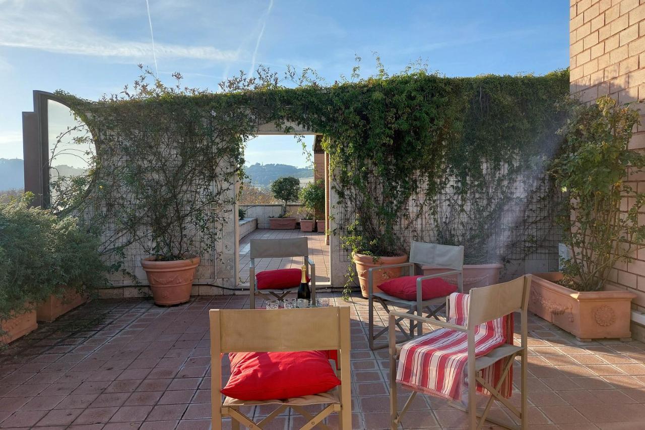 Apartamento Beautiful Loft In Ponte Milvio With Terrace Roma Exterior foto