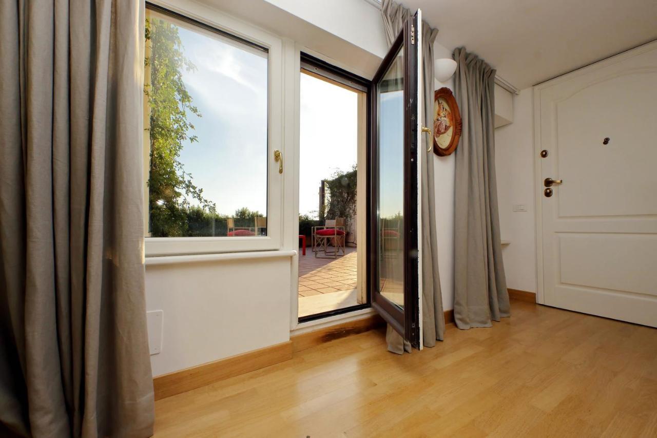 Apartamento Beautiful Loft In Ponte Milvio With Terrace Roma Exterior foto