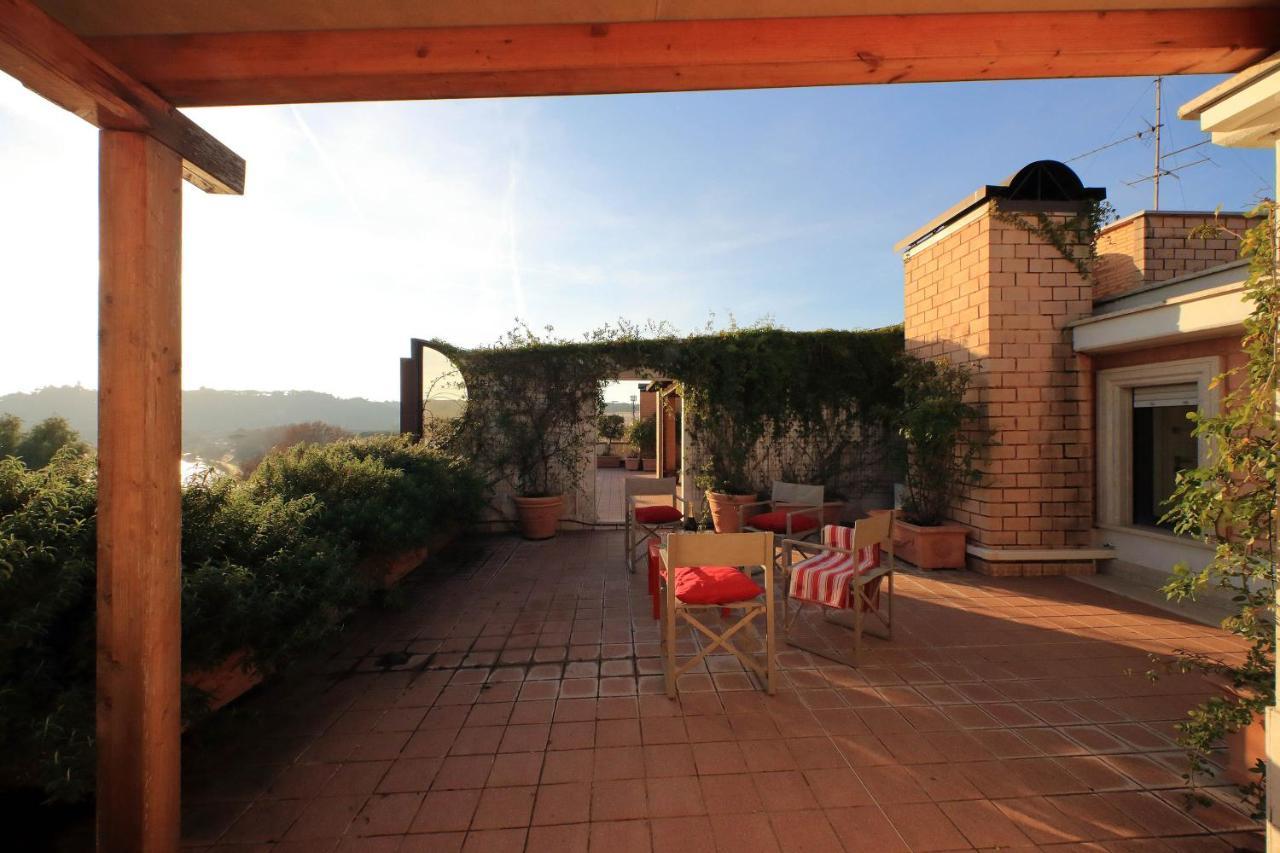 Apartamento Beautiful Loft In Ponte Milvio With Terrace Roma Exterior foto